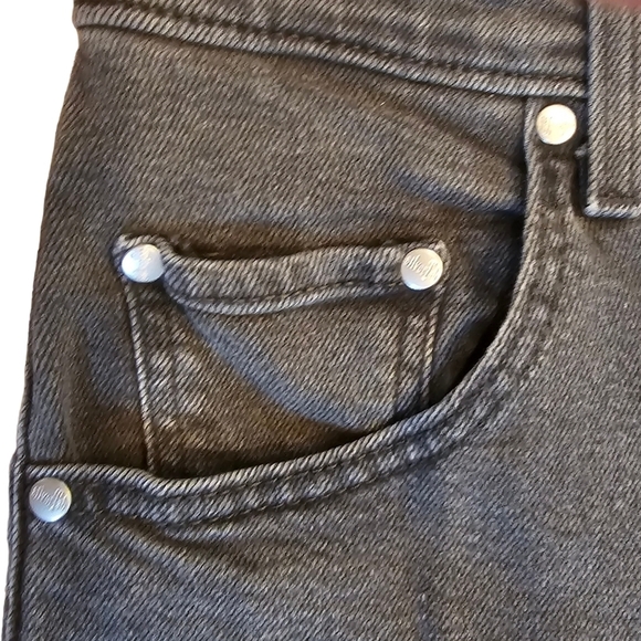 Levi’s Silver Tab Faded Black MOM JEAN High-Waist Relaxed Fit Tappered Leg 27X27 - Picture 7 of 13